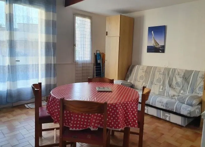 Maisonnette Proche Plage Et Foret Avec Parking - Fr-1-476-227 בית נופש